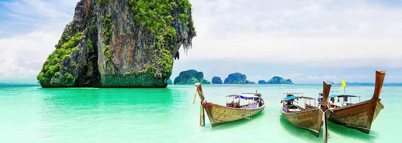 Détente sur une plage paradisiaque de Phuket – Séjour balnéaire en Thaïlande